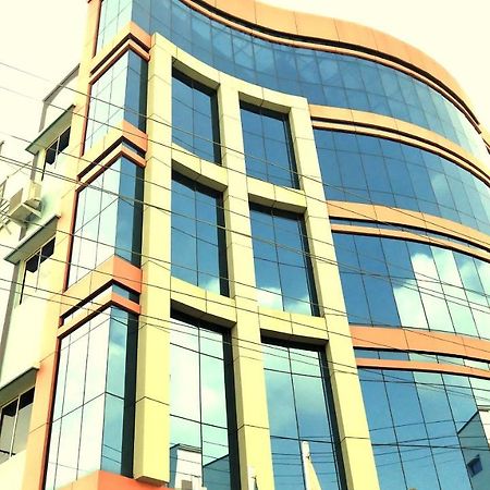 Apple Park Annexe Hotel Tiruchirappalli Exterior foto